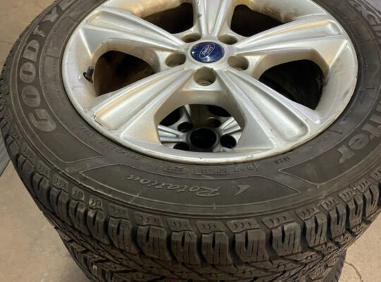235/55r17 goodyear snow tires on ford rims