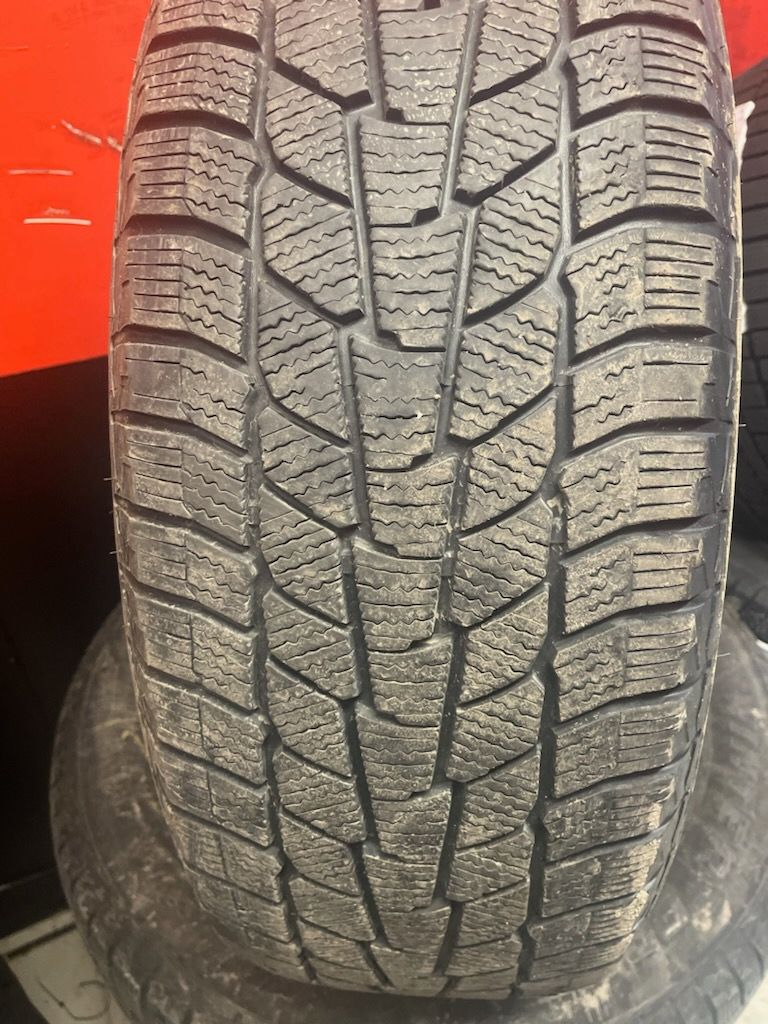 225/65r17 motor master snow tires