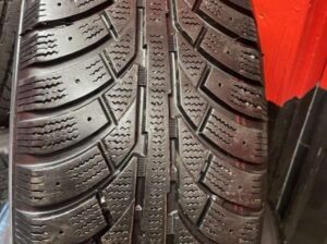 225/65R17 goodride snow tires on Toyota rav4 rims