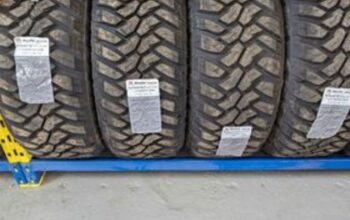 33×12.50 R20 LT Mud Tires