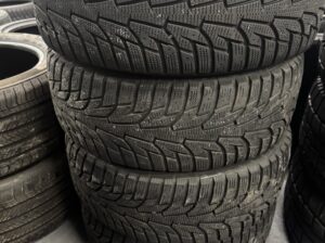 225/55R17 Hankook Winter